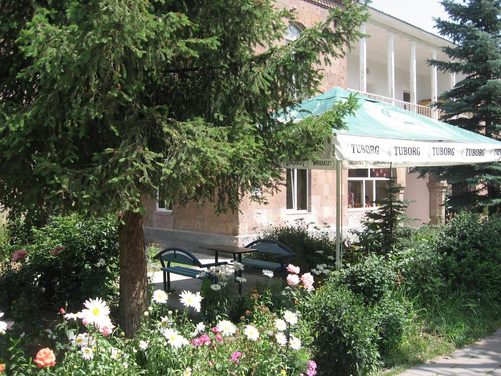 Life Jermuk